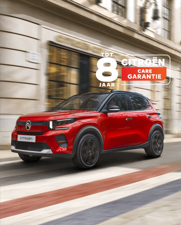 Driekwart vooraanzicht van de Citroën ë‑C3 elektrische SUV met aerodynamisch design en 8‑jarige garantie voor comfortabele en betaalbare stedelijke mobiliteit.